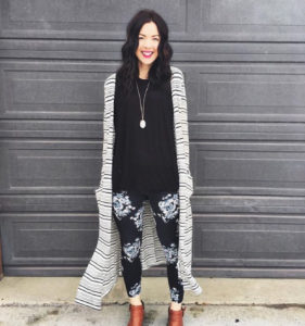 LulaRoe Leggings Outfit